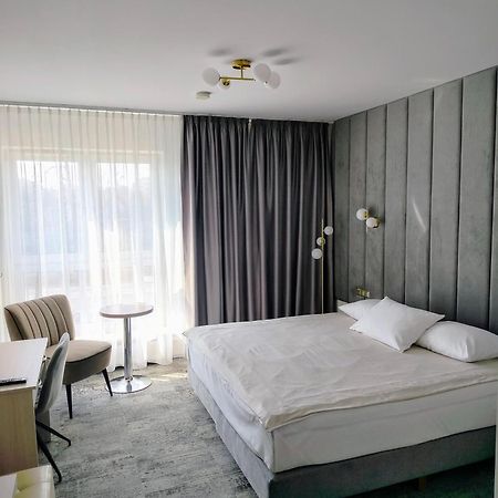 Hotel Sokolowska Airport Modlin Nowy Dwór Mazowiecki 외부 사진