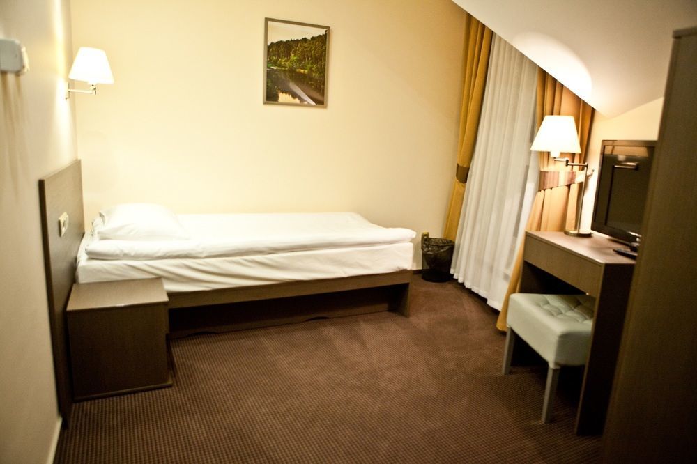 Hotel Sokolowska Airport Modlin Nowy Dwór Mazowiecki 외부 사진